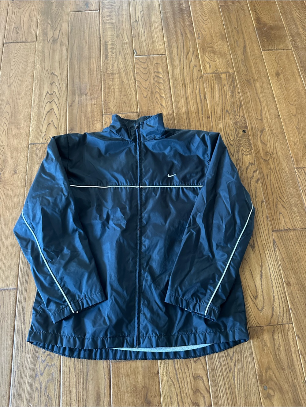 Vintage Nike black Windbreaker Jacket with White Piping
